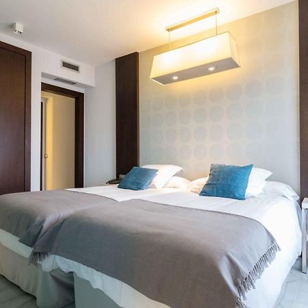 Suittes Hotel Algeciras Buitenkant foto