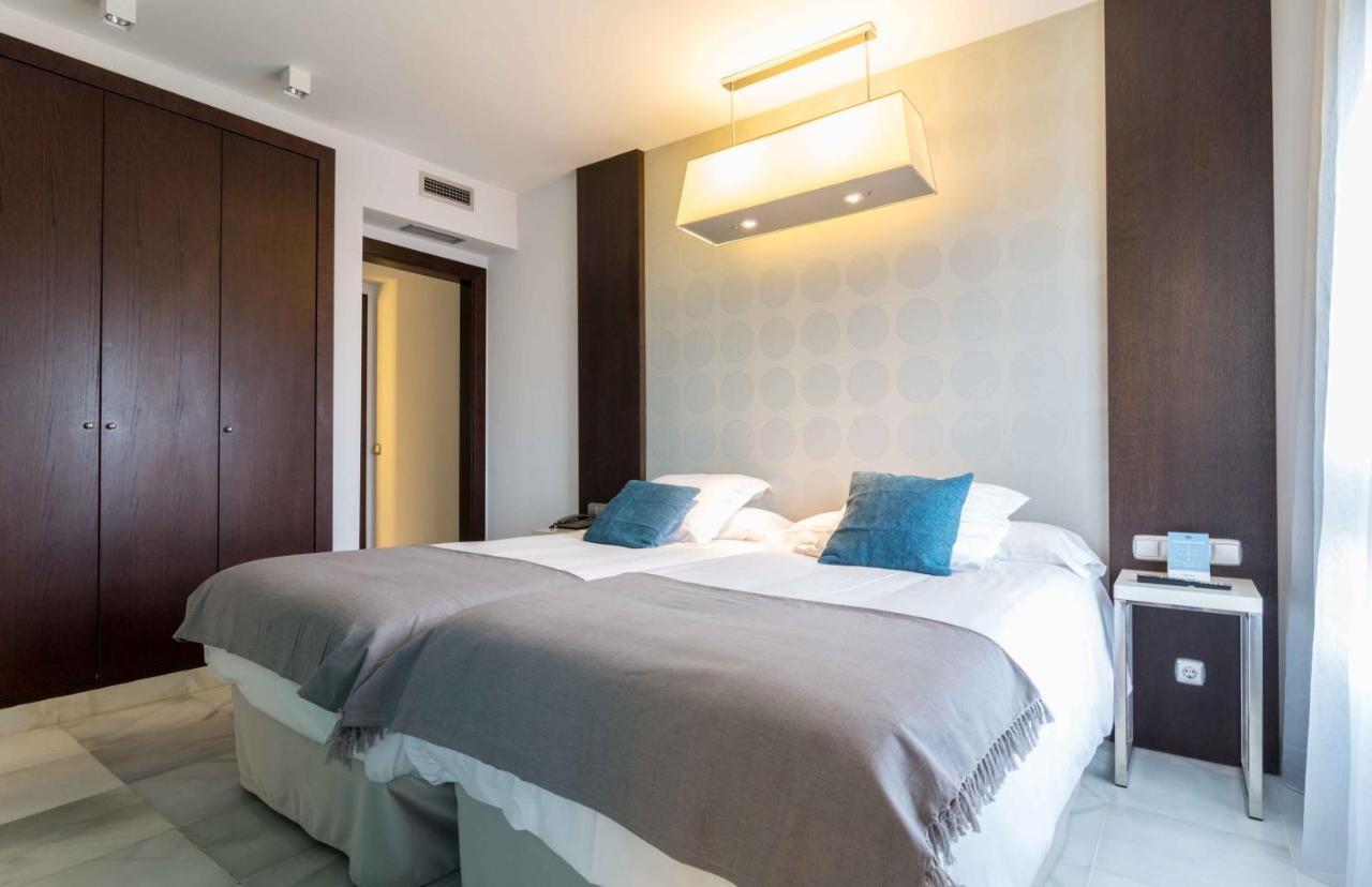 Suittes Hotel Algeciras Buitenkant foto