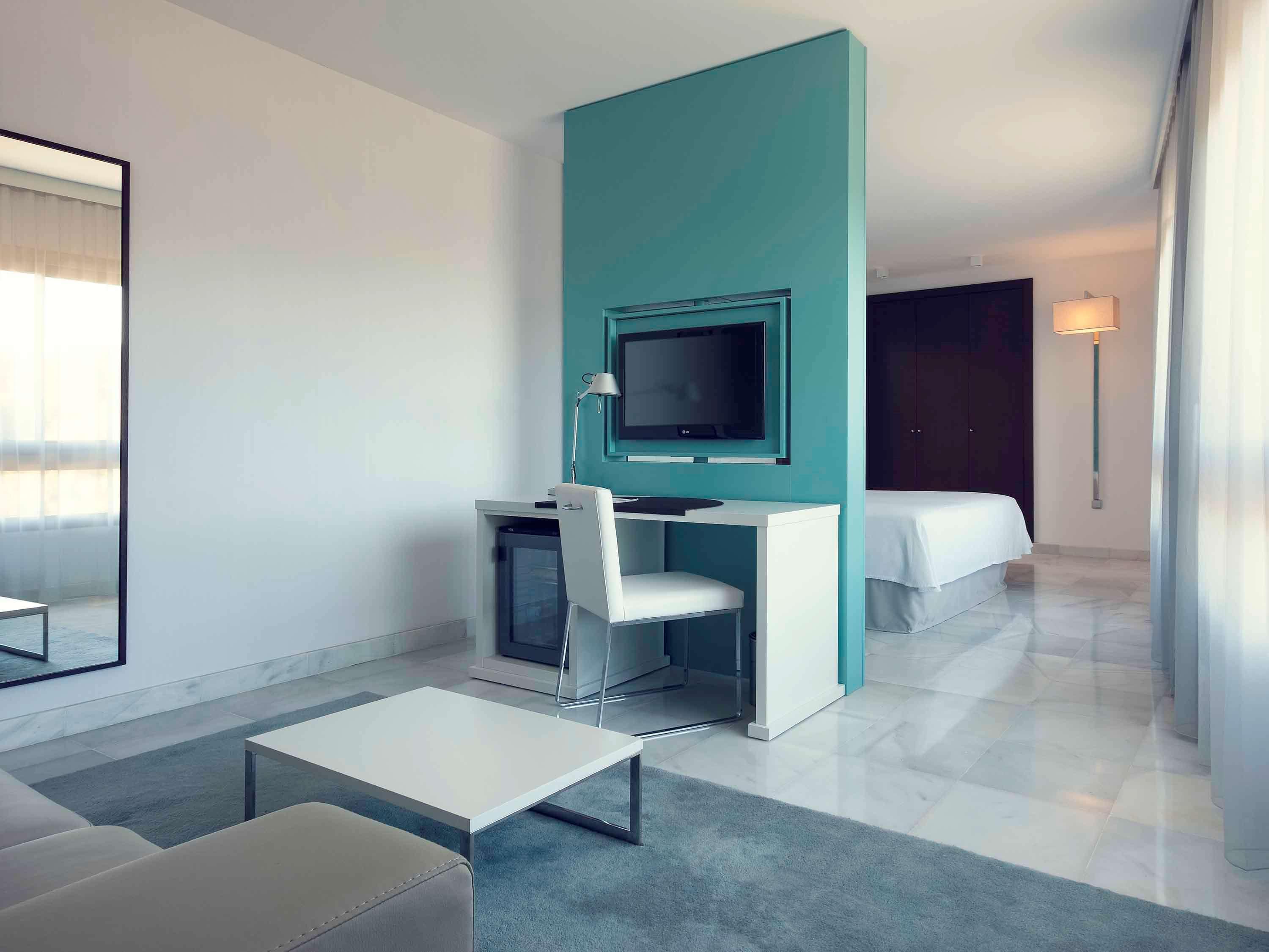 Suittes Hotel Algeciras Buitenkant foto