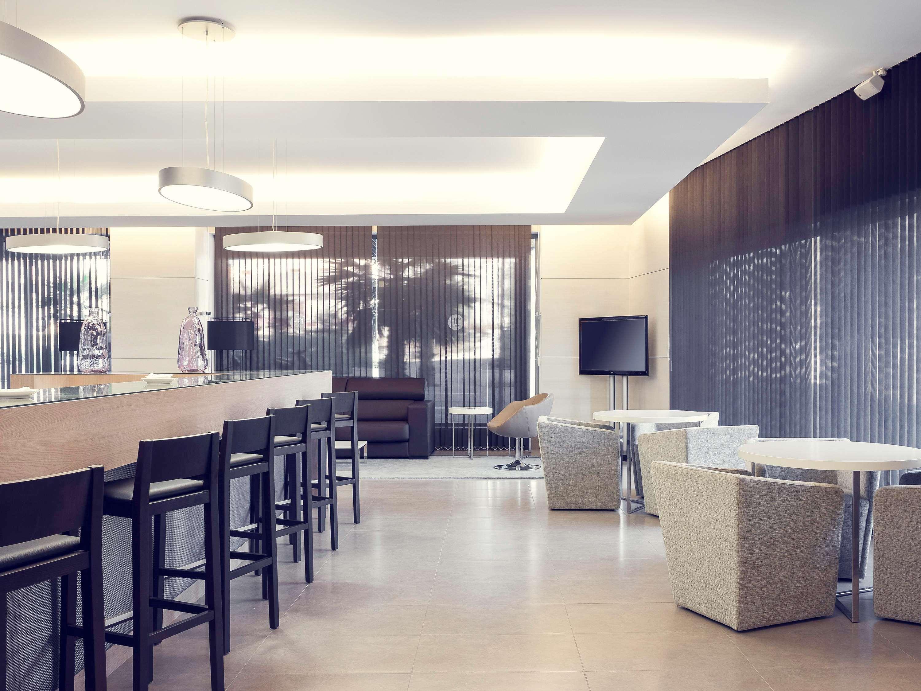 Suittes Hotel Algeciras Buitenkant foto