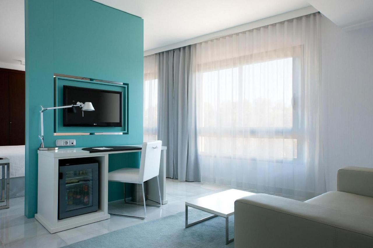 Suittes Hotel Algeciras Buitenkant foto